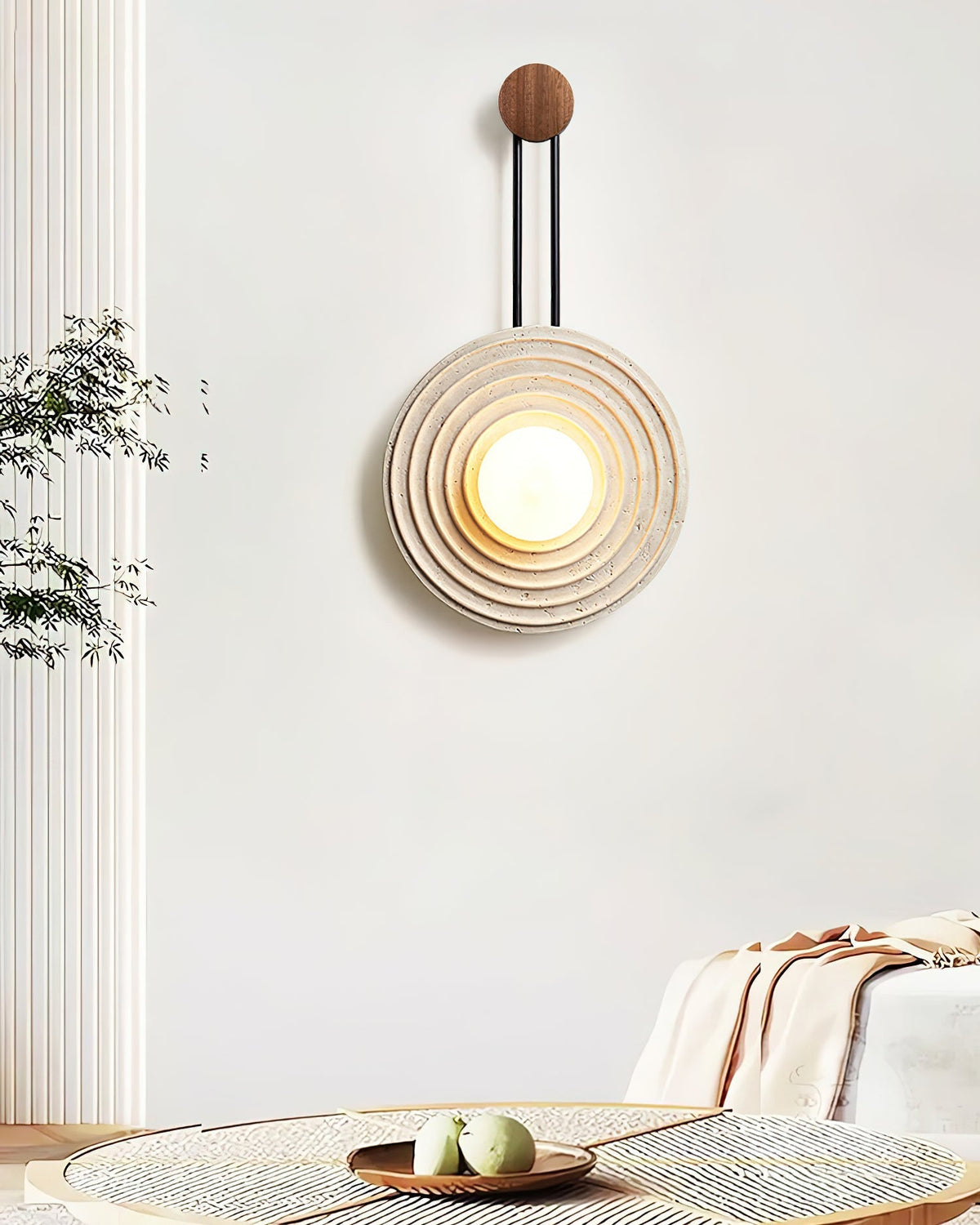Isoror Spiral-Ring Travertine-Wandleuchte in Dunkelwalnuss & Beige