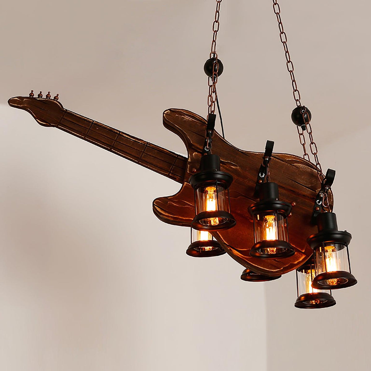 Elvisette Pendelleuchte Gitarrenform aus Holz im Vintage-Stil