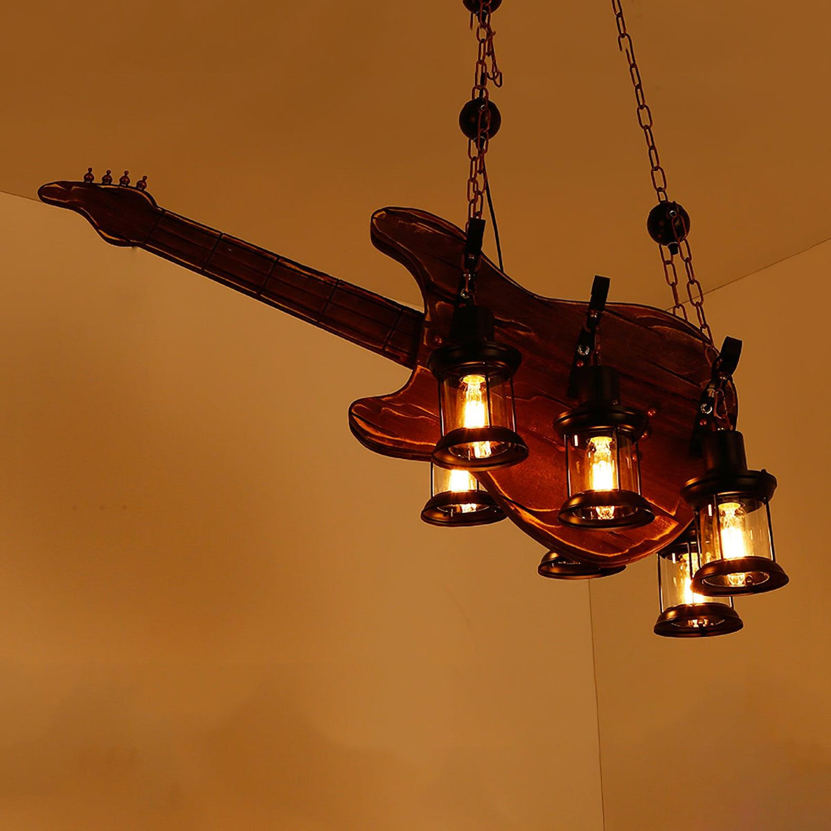 Elvisette Pendelleuchte Gitarrenform aus Holz im Vintage-Stil