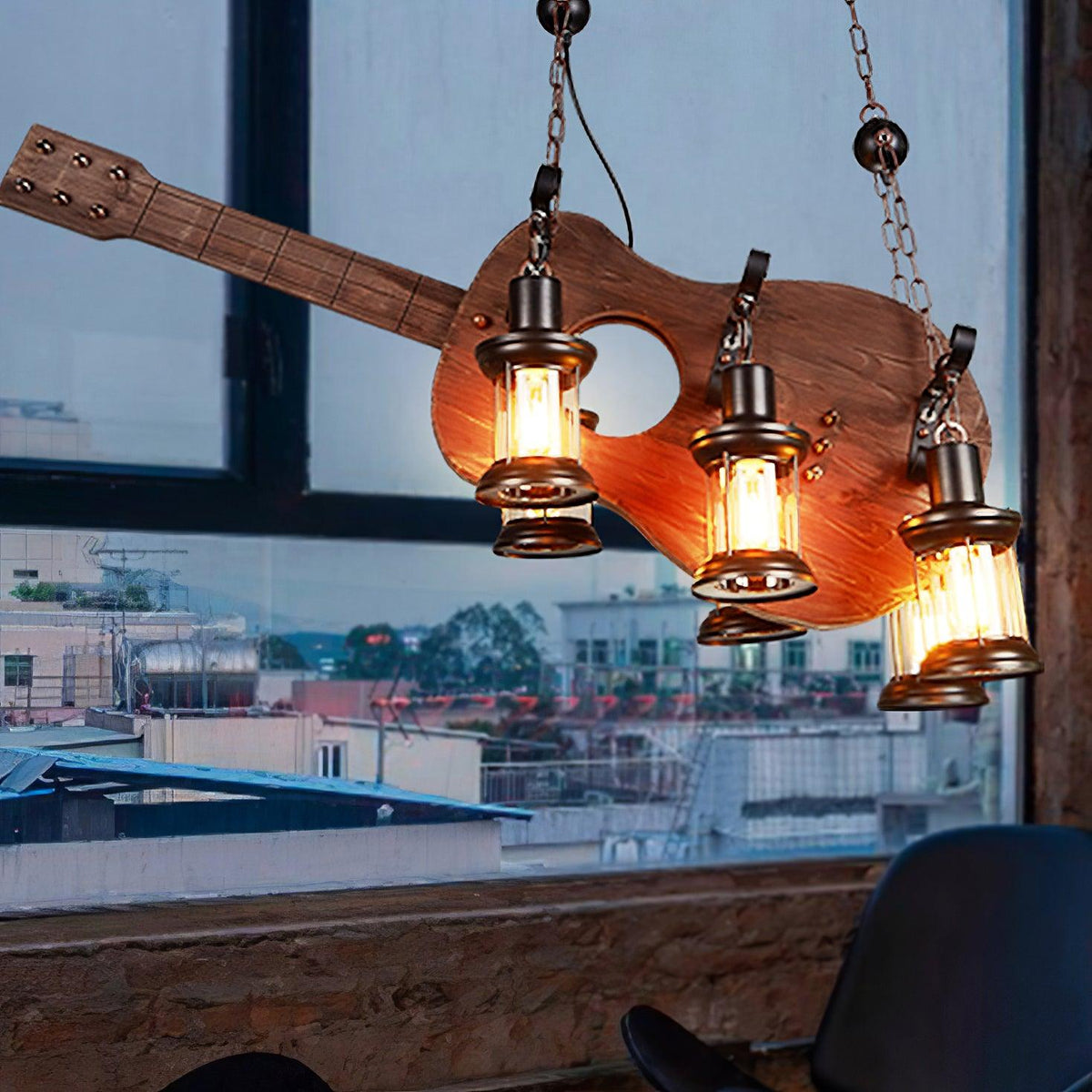 Elvisette Pendelleuchte Gitarrenform aus Holz im Vintage-Stil