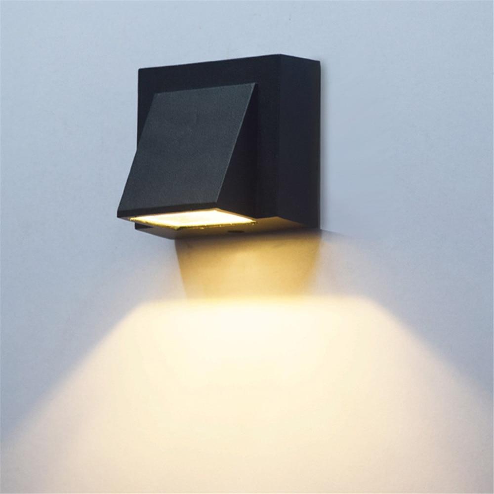 Ray Moderne LED-Außenwandleuchte aus Metall