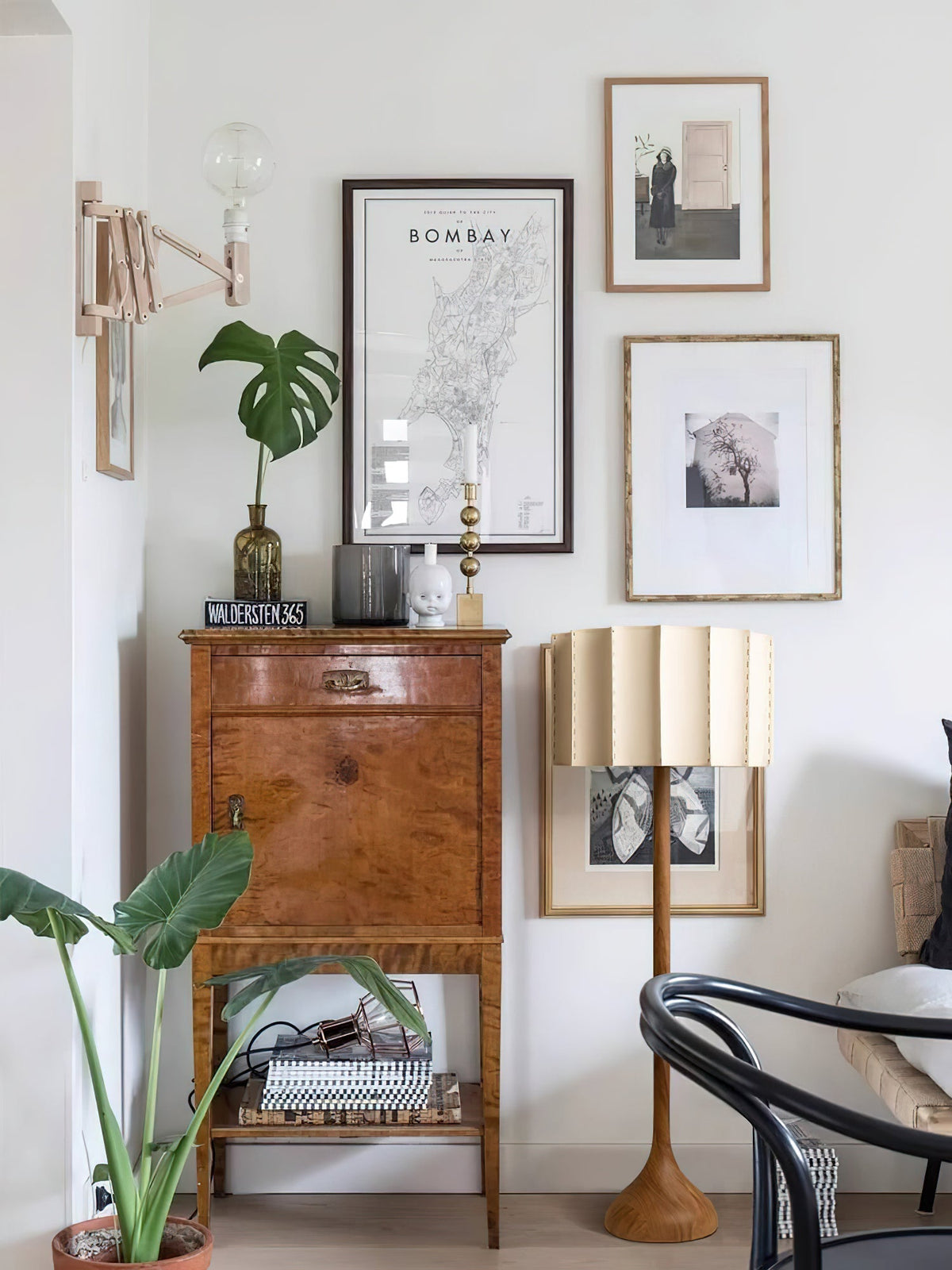 Bexi Minimalistische Stehleuchte aus Holz