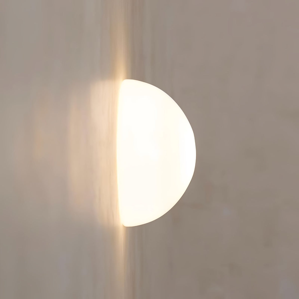Vesilis zeitgenössische minimalistische Glas-Wandleuchte