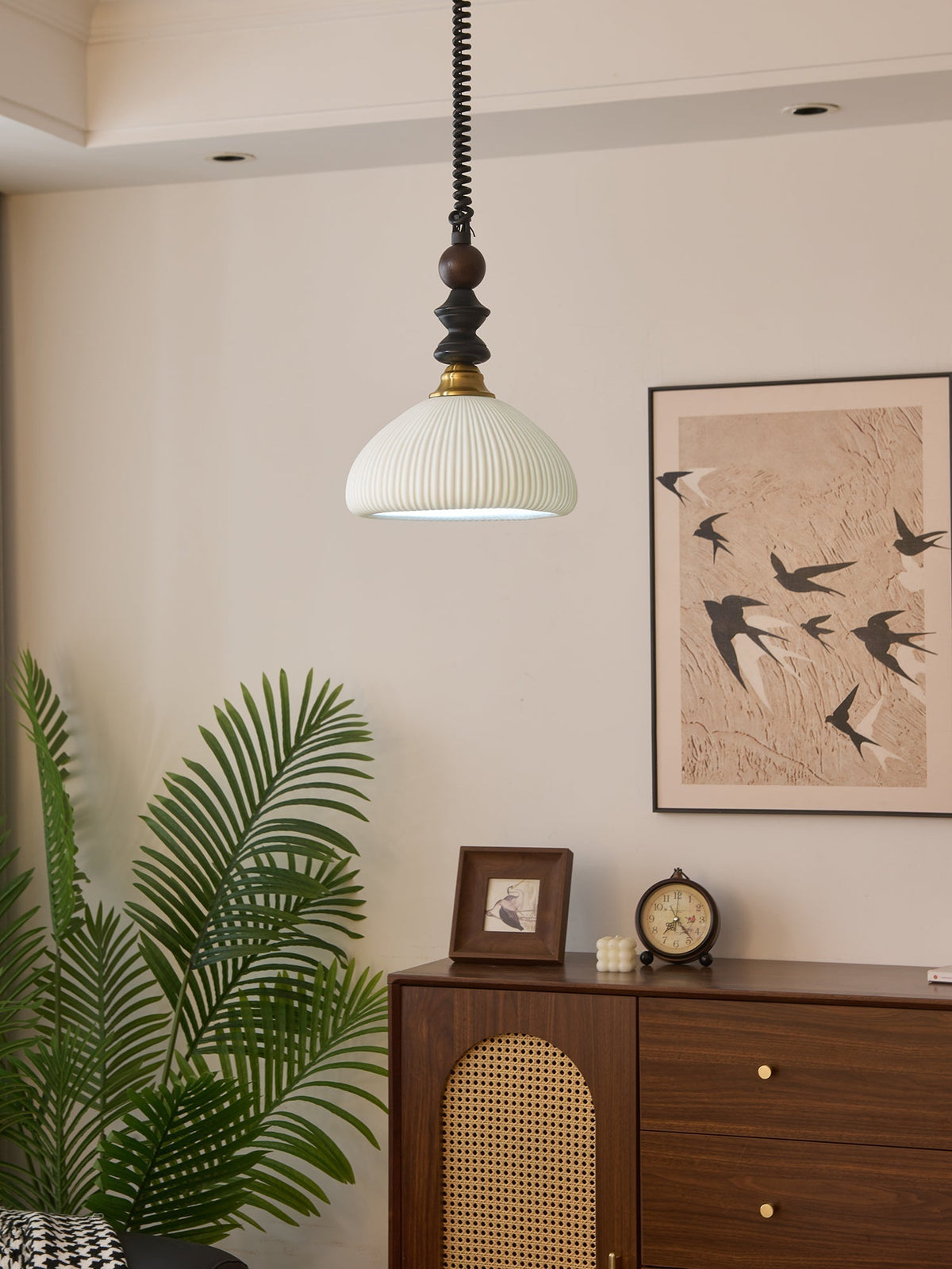 Halcyon zeitgenössische minimalistische Bogen-Holz-Pendelleuchte