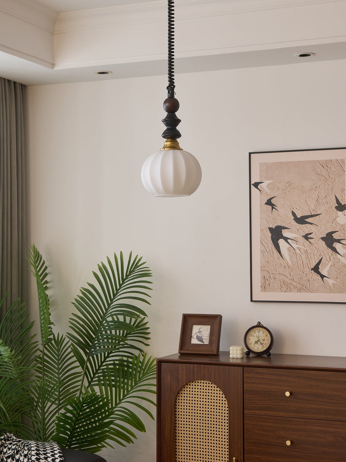 Halcyon zeitgenössische minimalistische Bogen-Holz-Pendelleuchte