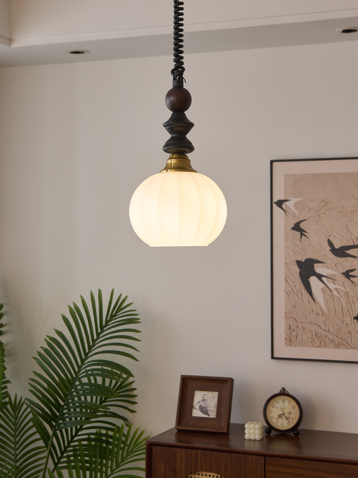 Halcyon zeitgenössische minimalistische Bogen-Holz-Pendelleuchte