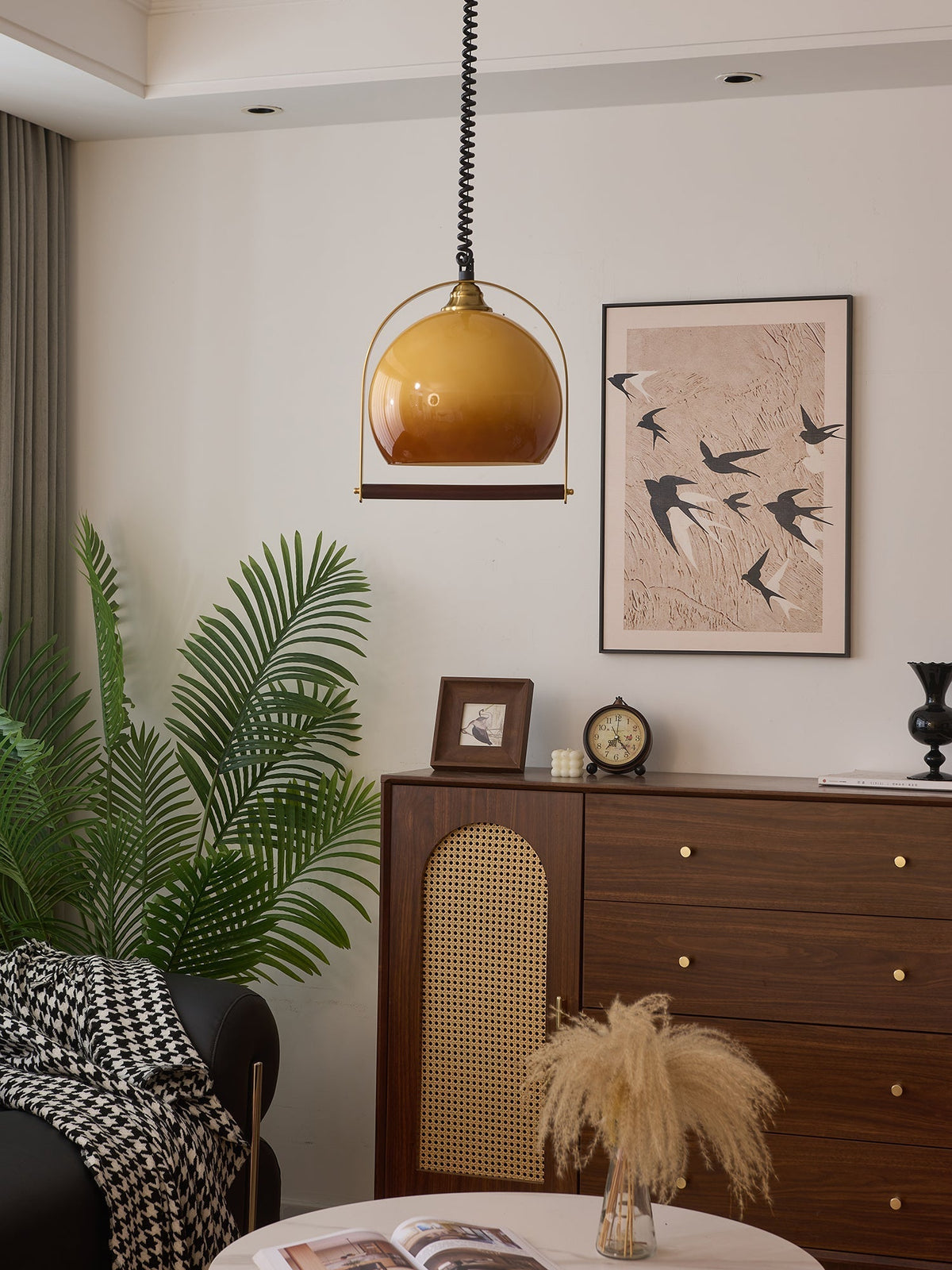 Halcyon zeitgenössische minimalistische Bogen-Holz-Pendelleuchte