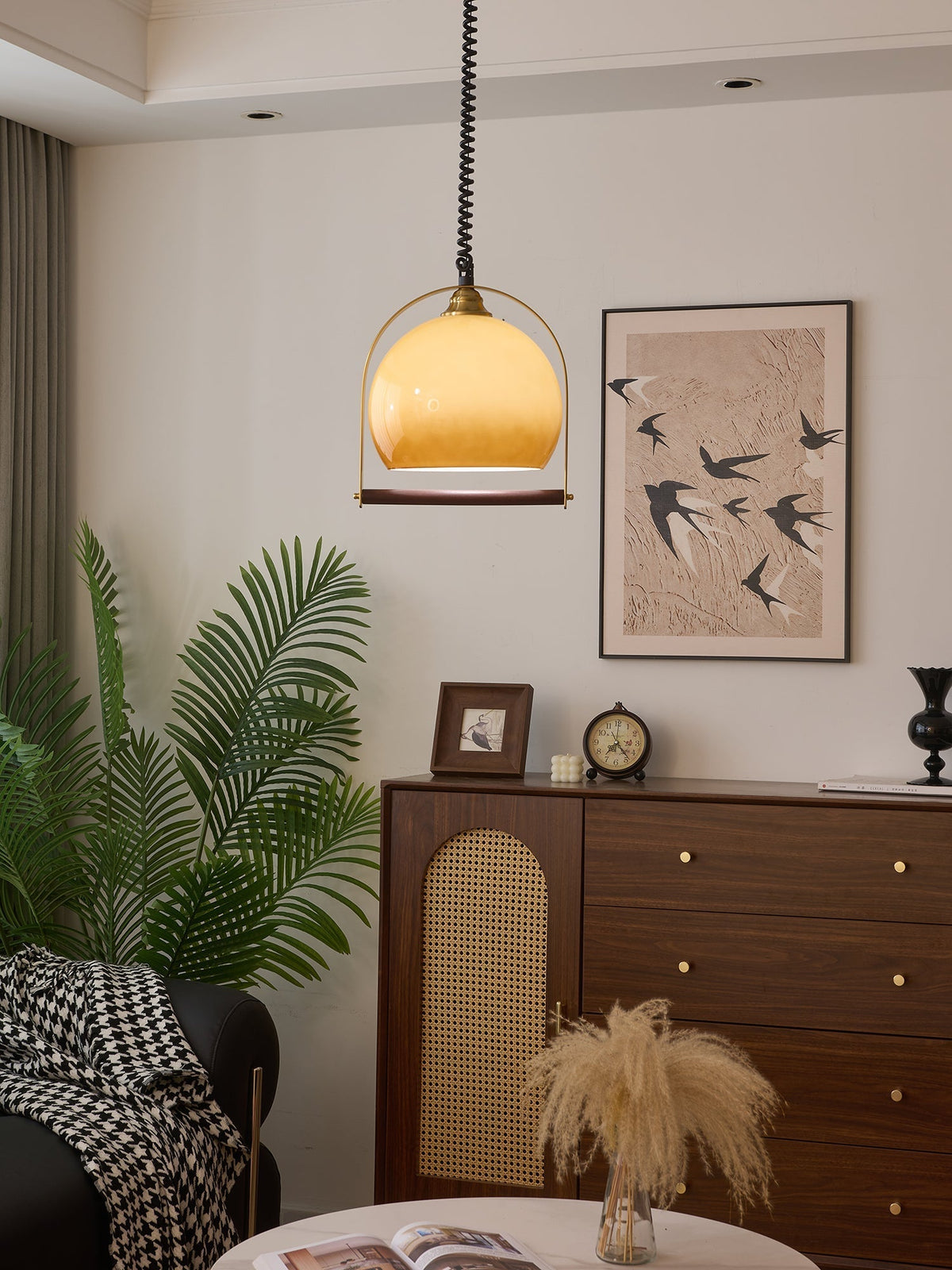 Halcyon zeitgenössische minimalistische Bogen-Holz-Pendelleuchte