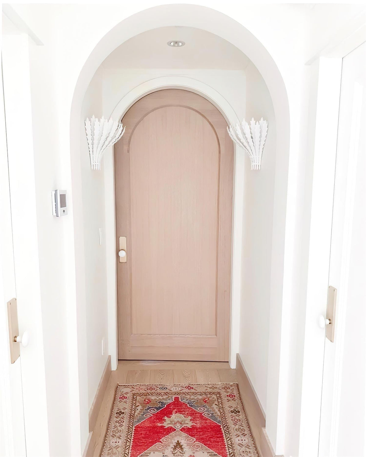 Hampton Wandleuchte Handgefertigtes Blatt-Motiv Eleganz