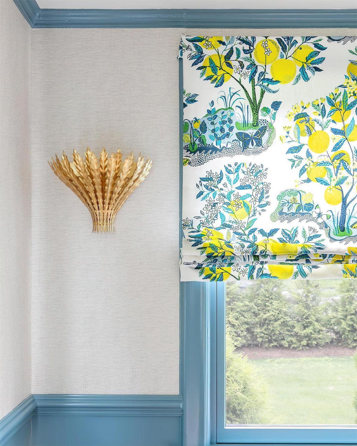 Hampton Wandleuchte Handgefertigtes Blatt-Motiv Eleganz