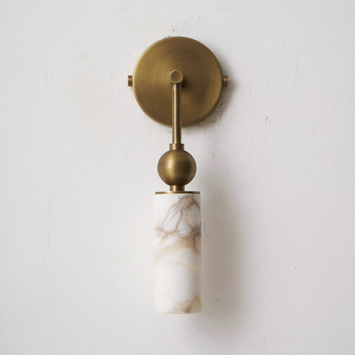 Alvire Alabaster-Wandleuchte
