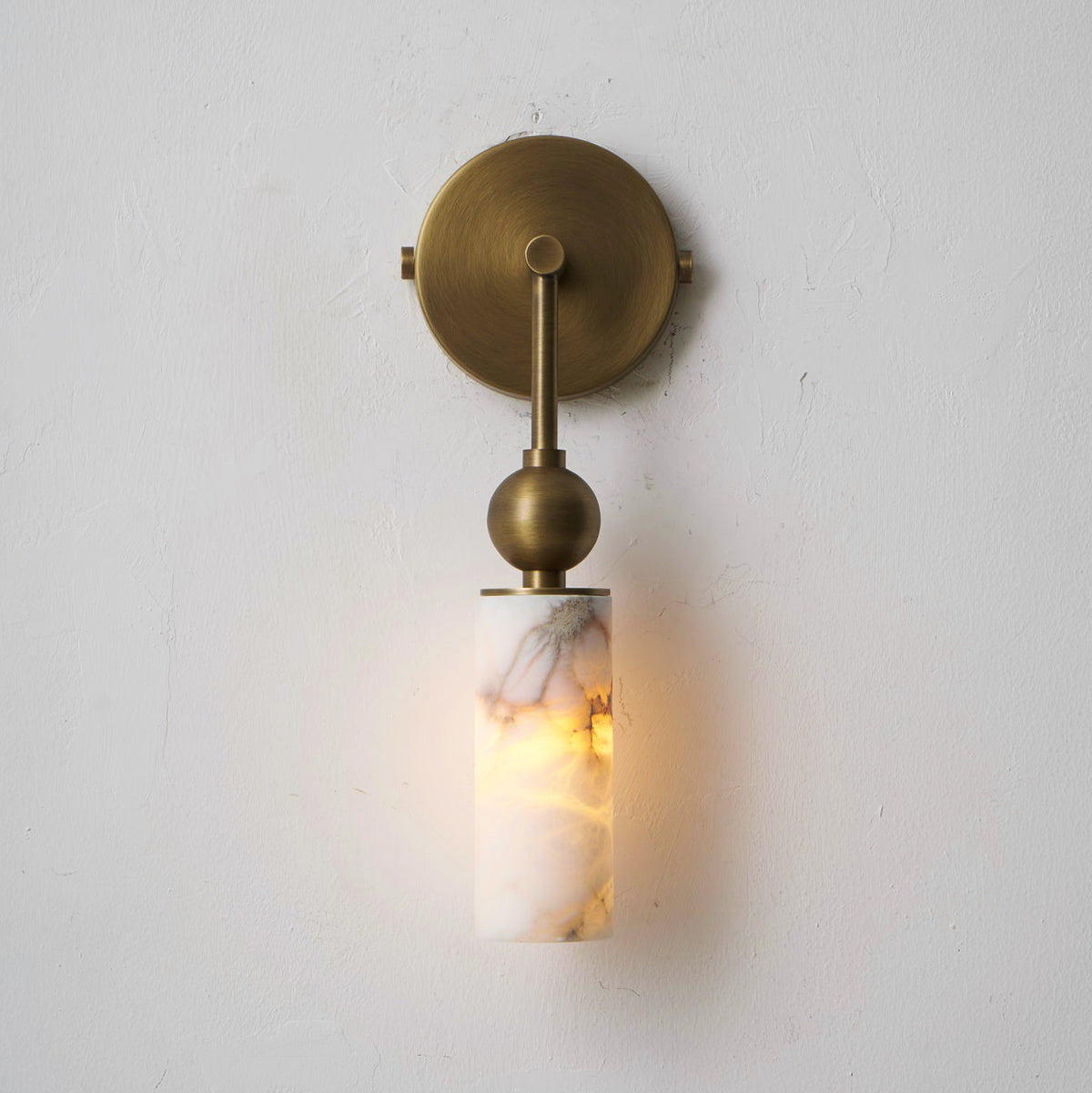 Alvire Alabaster-Wandleuchte