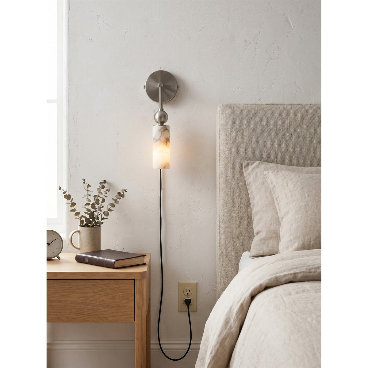 Eiraina Alabaster Wandleuchte mit Stecker