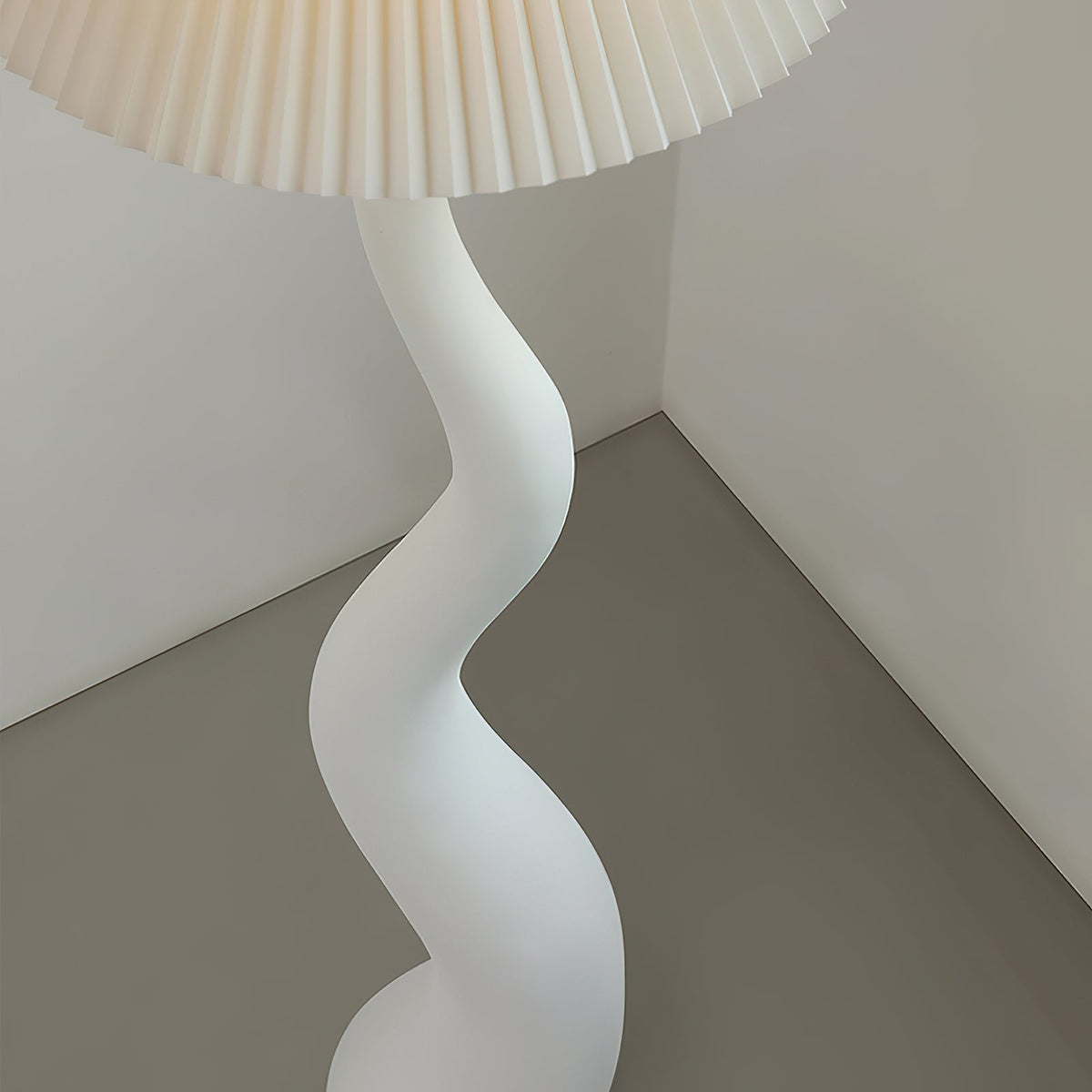 Serpent Stehleuchte