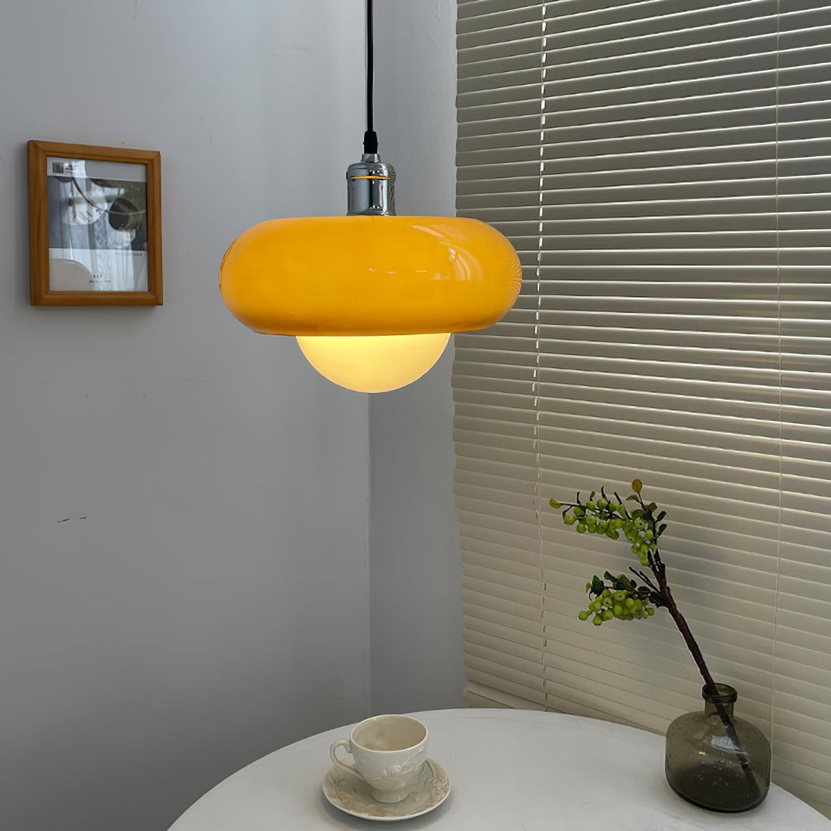 Liorisira skandinavische Kunstglas-Pendelleuchte