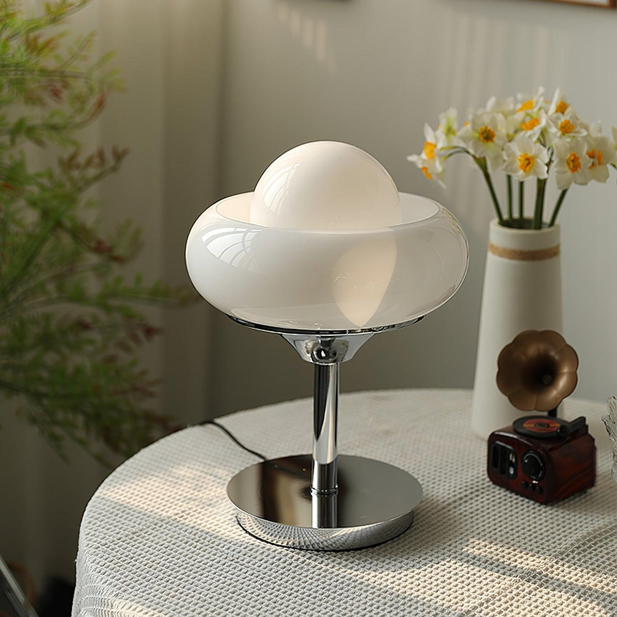 Solise Tischleuchte aus Glas im Retro-Vintage-Stil