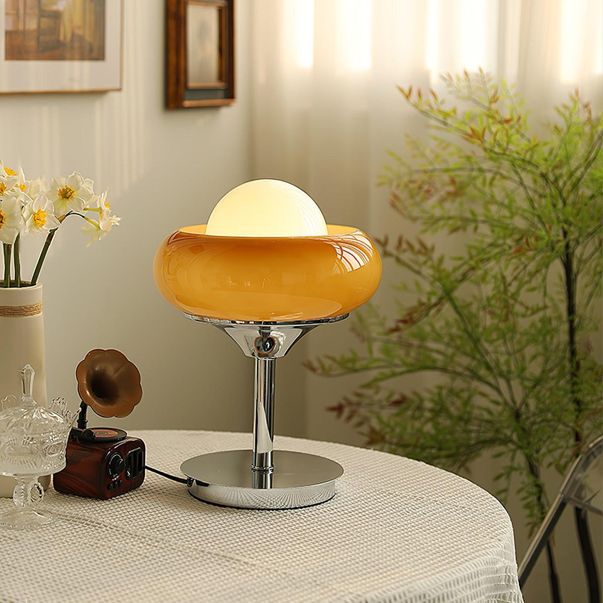 Solise Tischleuchte aus Glas im Retro-Vintage-Stil