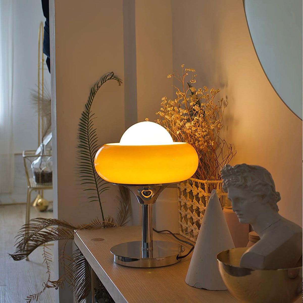 Solise Tischleuchte aus Glas im Retro-Vintage-Stil