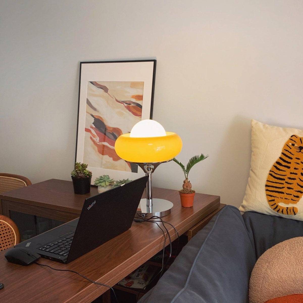 Solise Tischleuchte aus Glas im Retro-Vintage-Stil