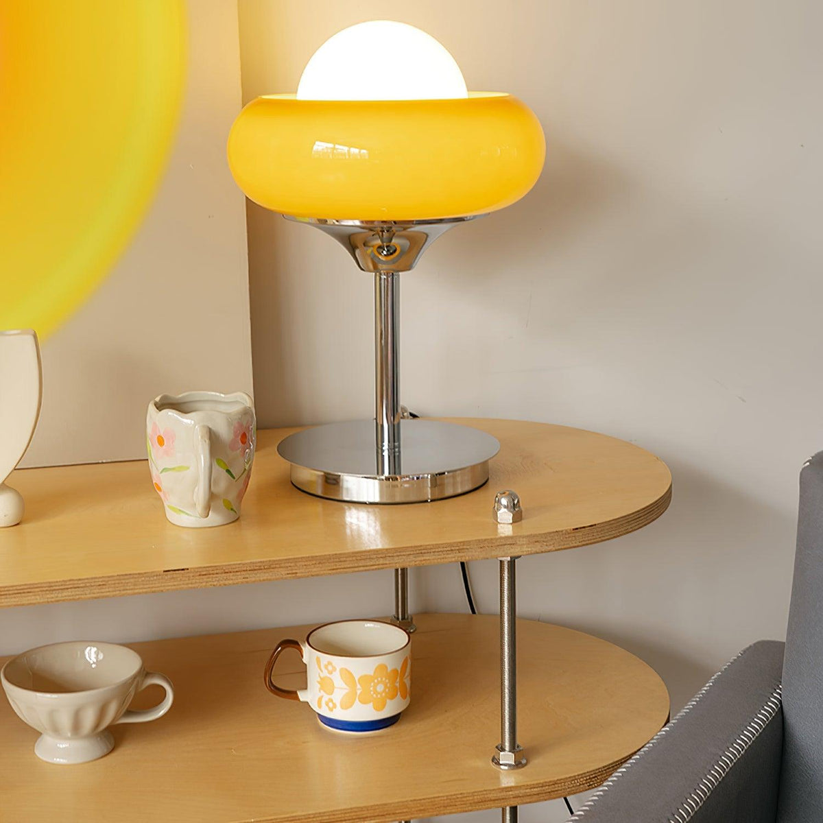 Solise Tischleuchte aus Glas im Retro-Vintage-Stil