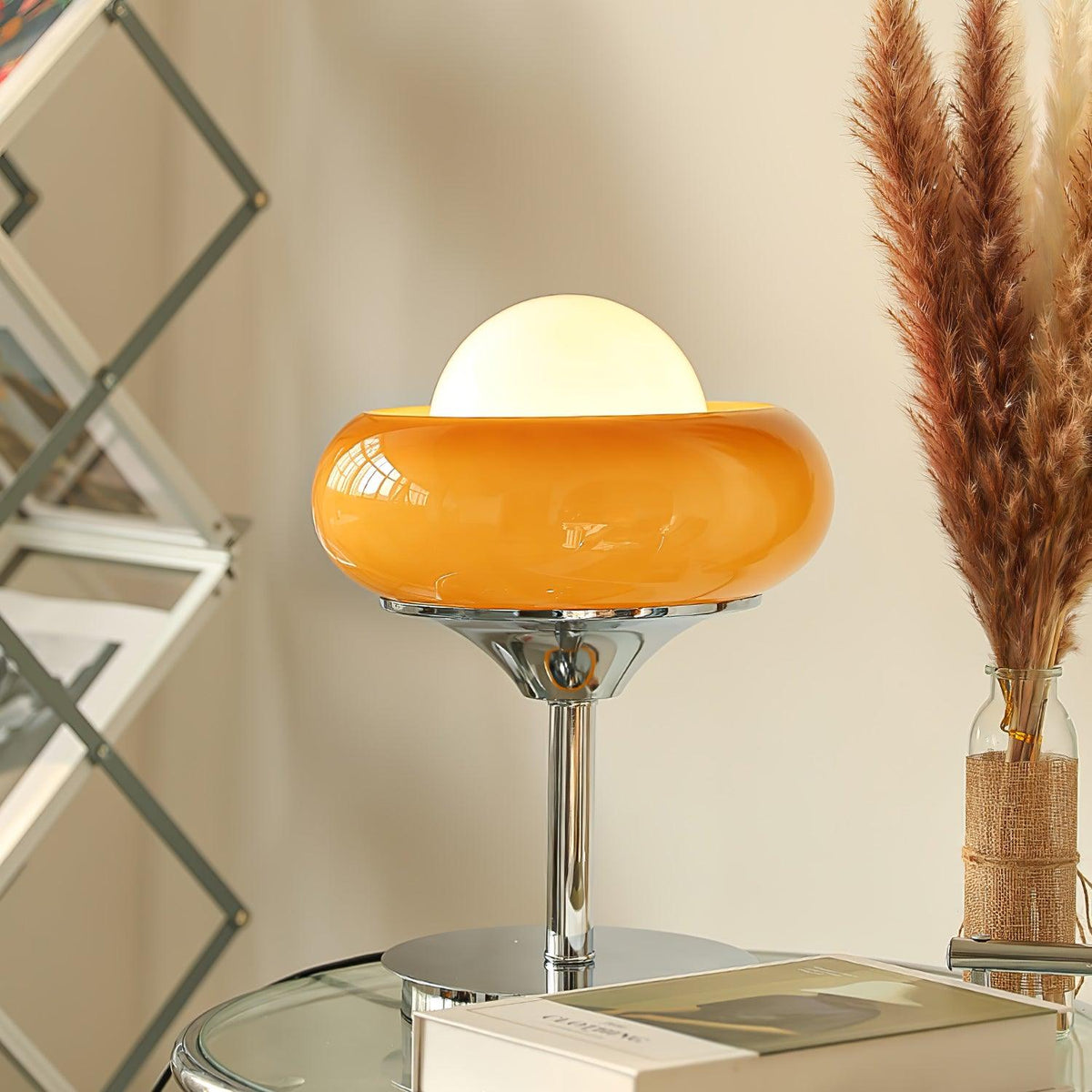 Solise Tischleuchte aus Glas im Retro-Vintage-Stil