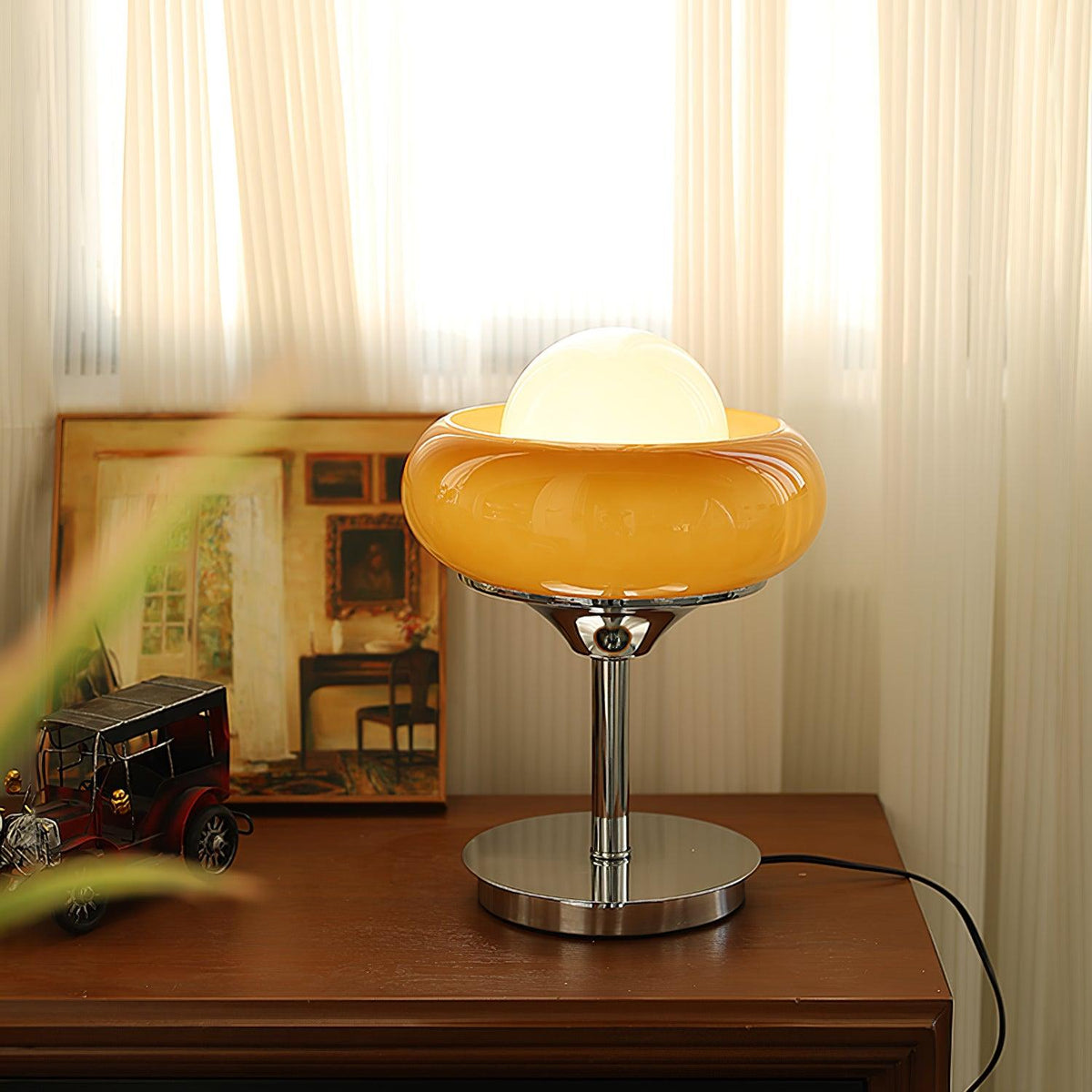 Solise Tischleuchte aus Glas im Retro-Vintage-Stil