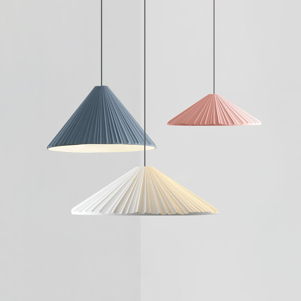Cone Hat Kunstharz-Pendelleuchte