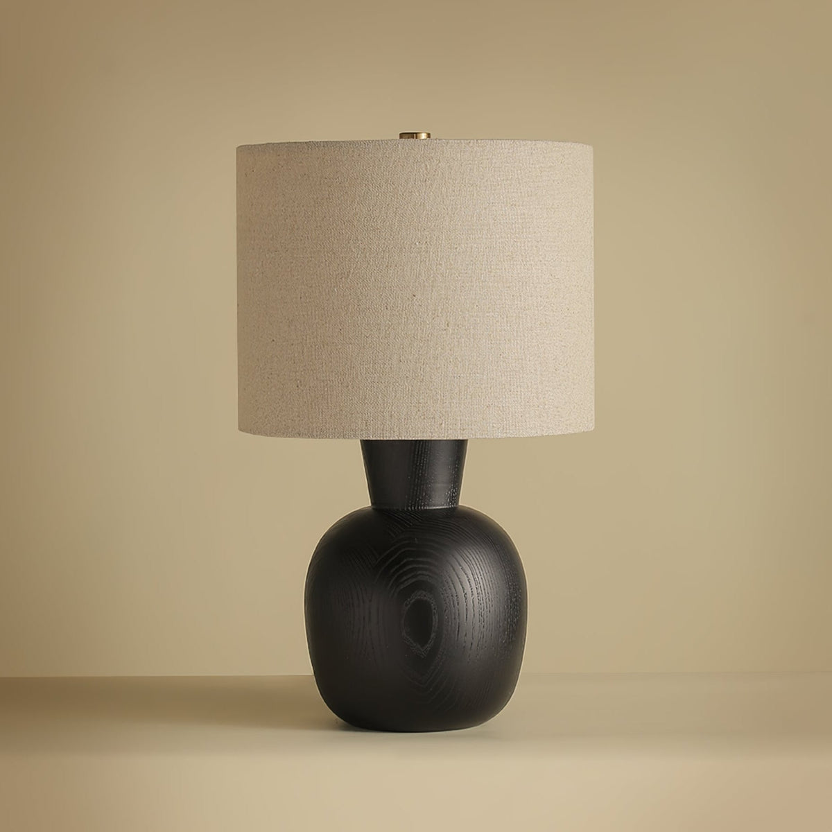 Joan Minimalistische Tischleuchte aus Holz