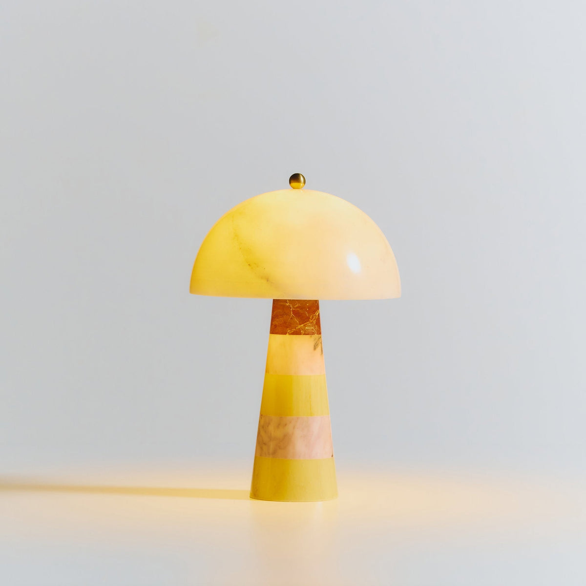 Ollie Marmor-Tischlampe