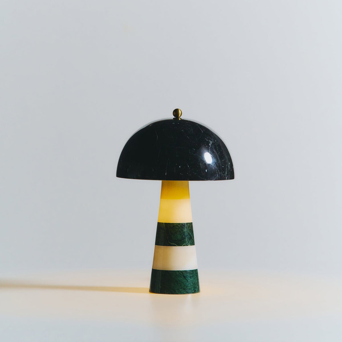 Ollie Marmor-Tischlampe