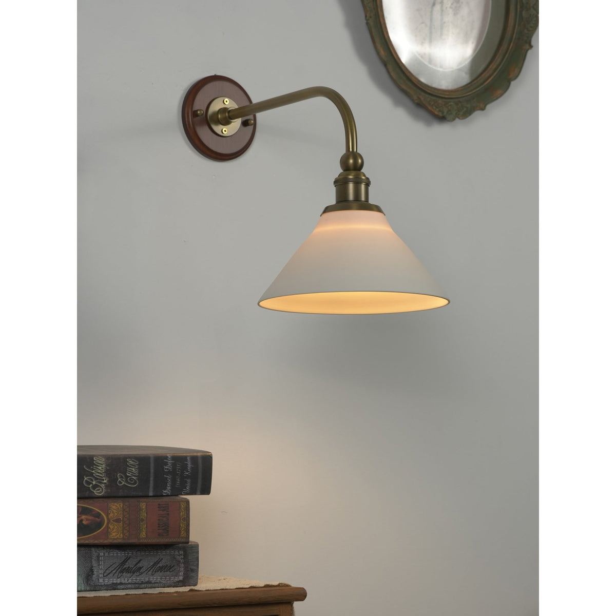 Liorivenne Wandleuchte