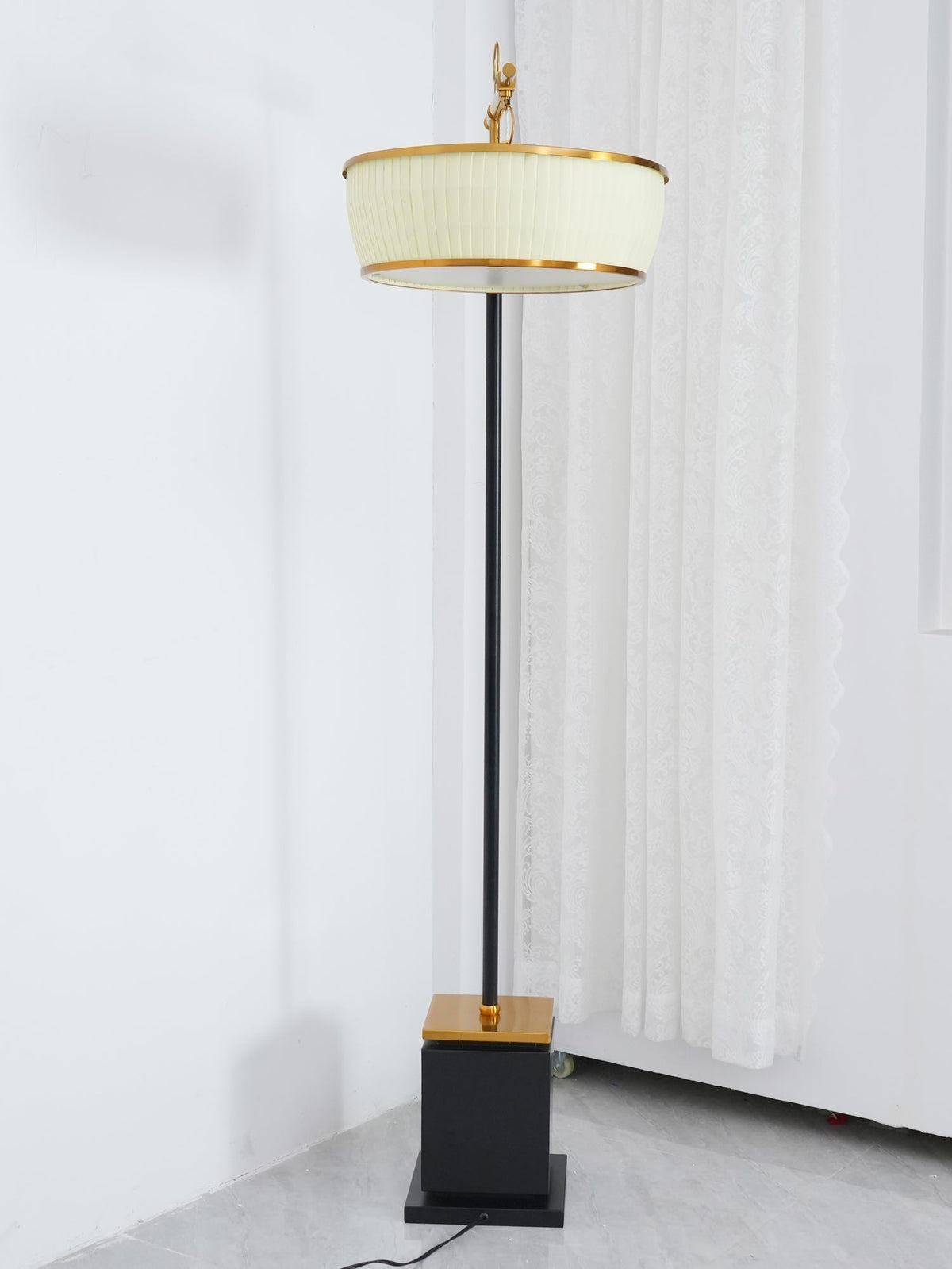 Socor Moderne Stoff-Stehleuchte