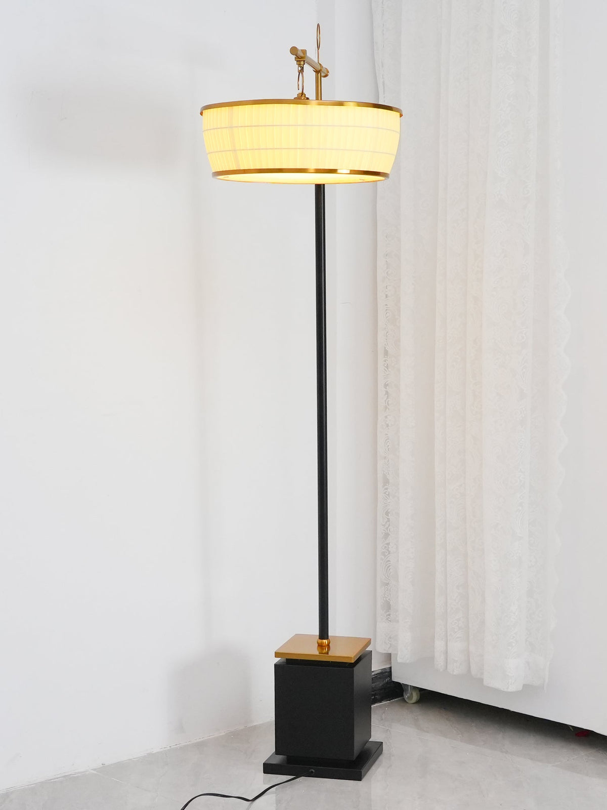 Socor Moderne Stoff-Stehleuchte