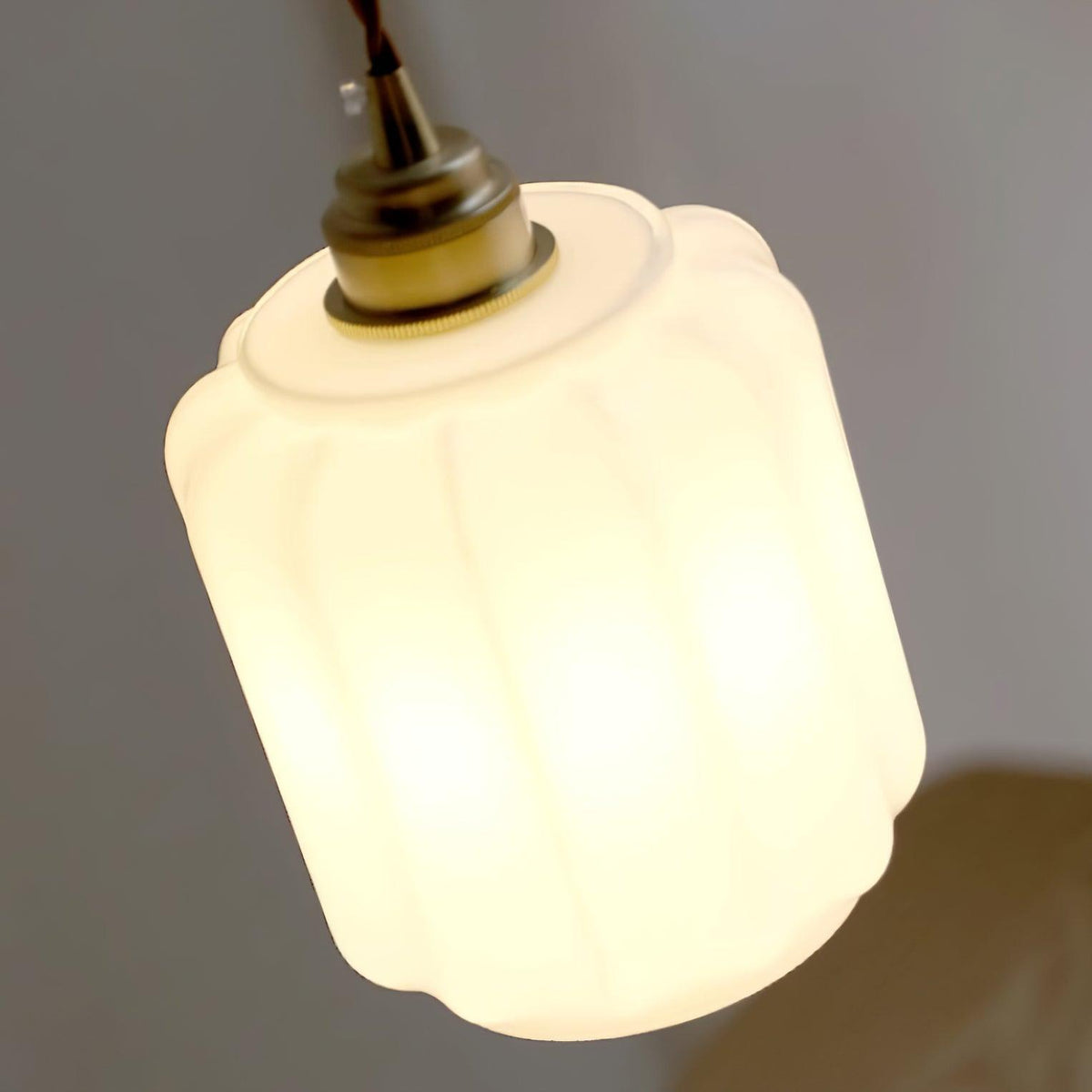 Kiki Zeitgenössische Pendelleuchte aus Glas