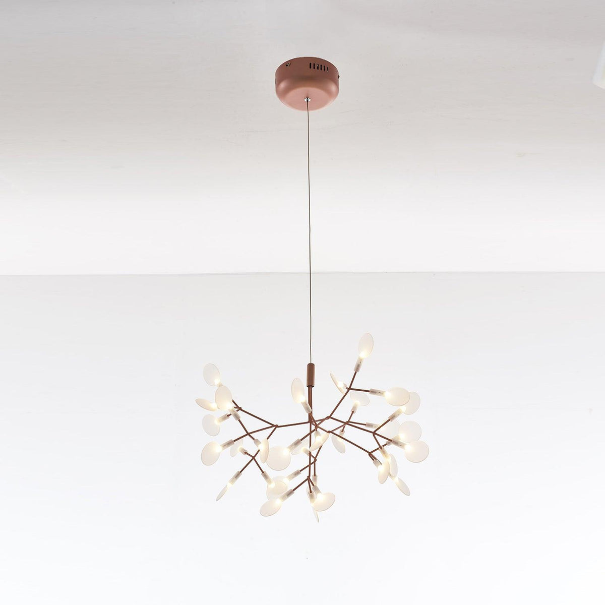Auroreon Kronleuchter Roségold Firefly LED Ast