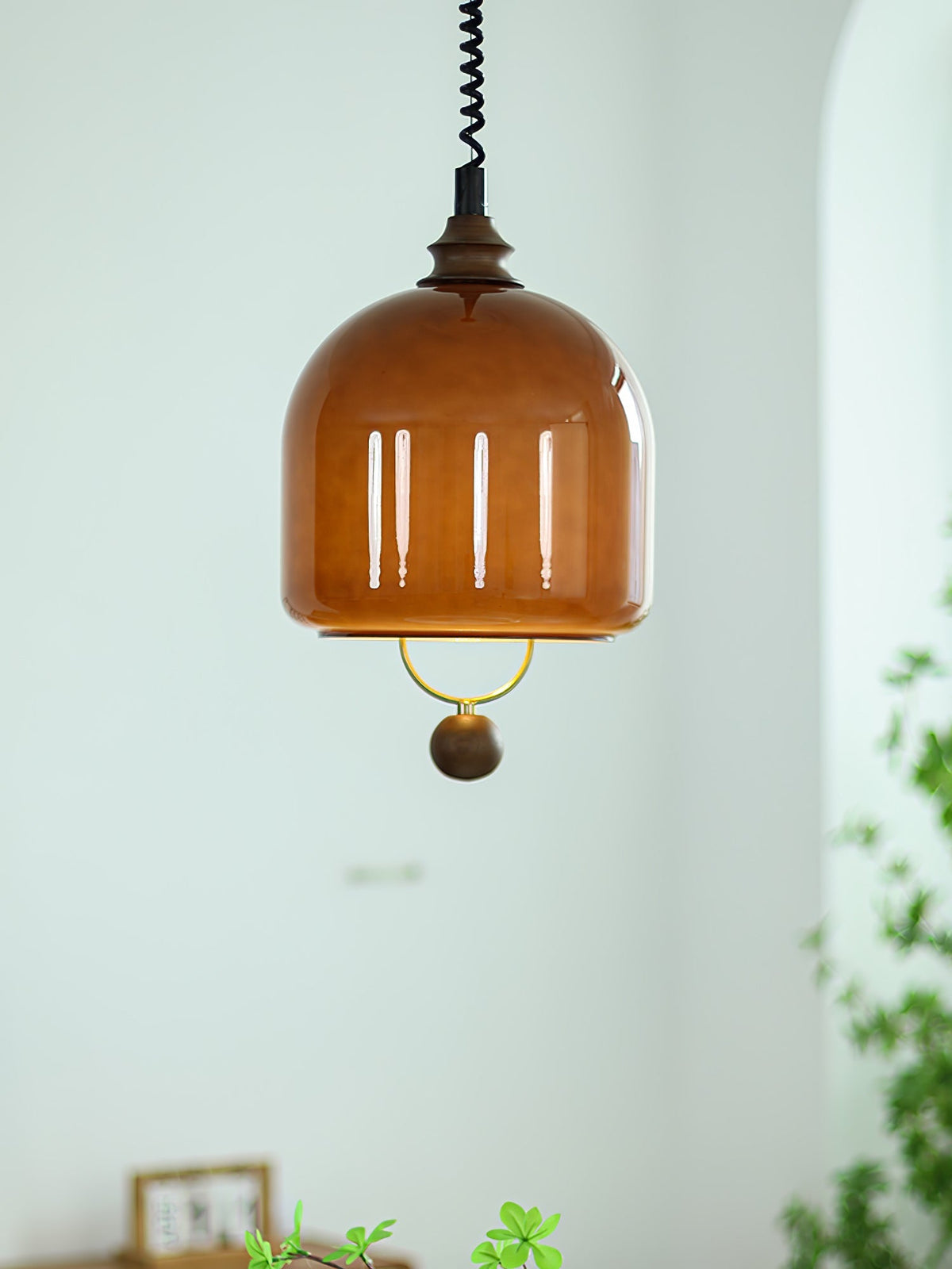Elveise Minimalistische Pendelleuchte aus Holz in Dunkelwalnuss und Dunkelbraun