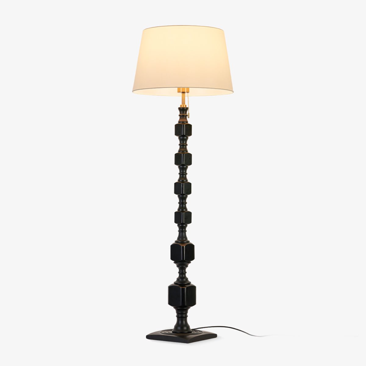 Sylarelle Hexas Stehleuchte aus Holz