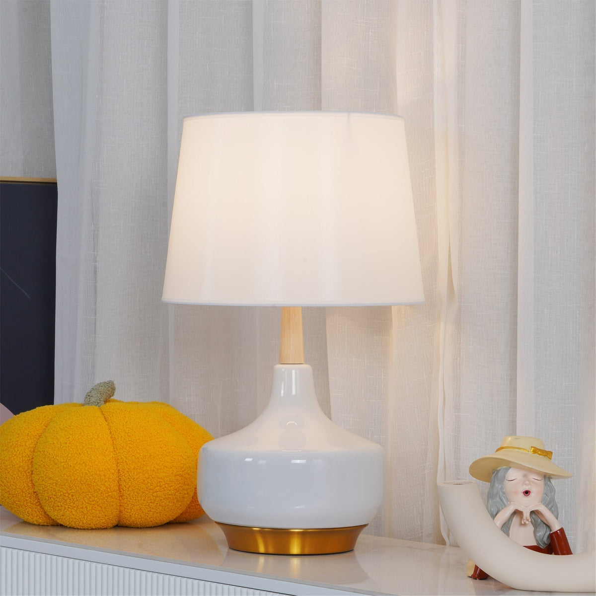Lennon Minimalistische Kunstharz-Tischlampe