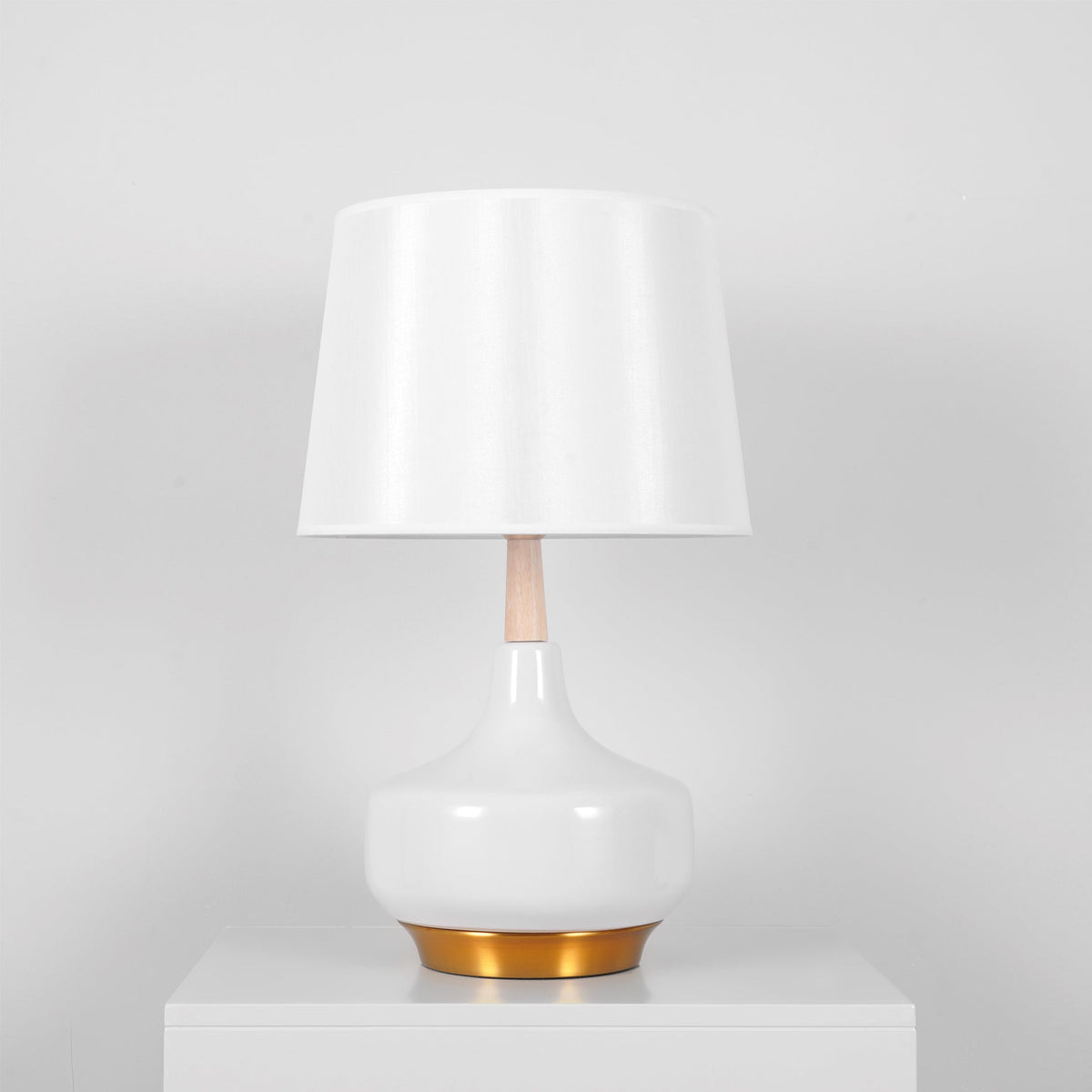 Lennon Minimalistische Kunstharz-Tischlampe