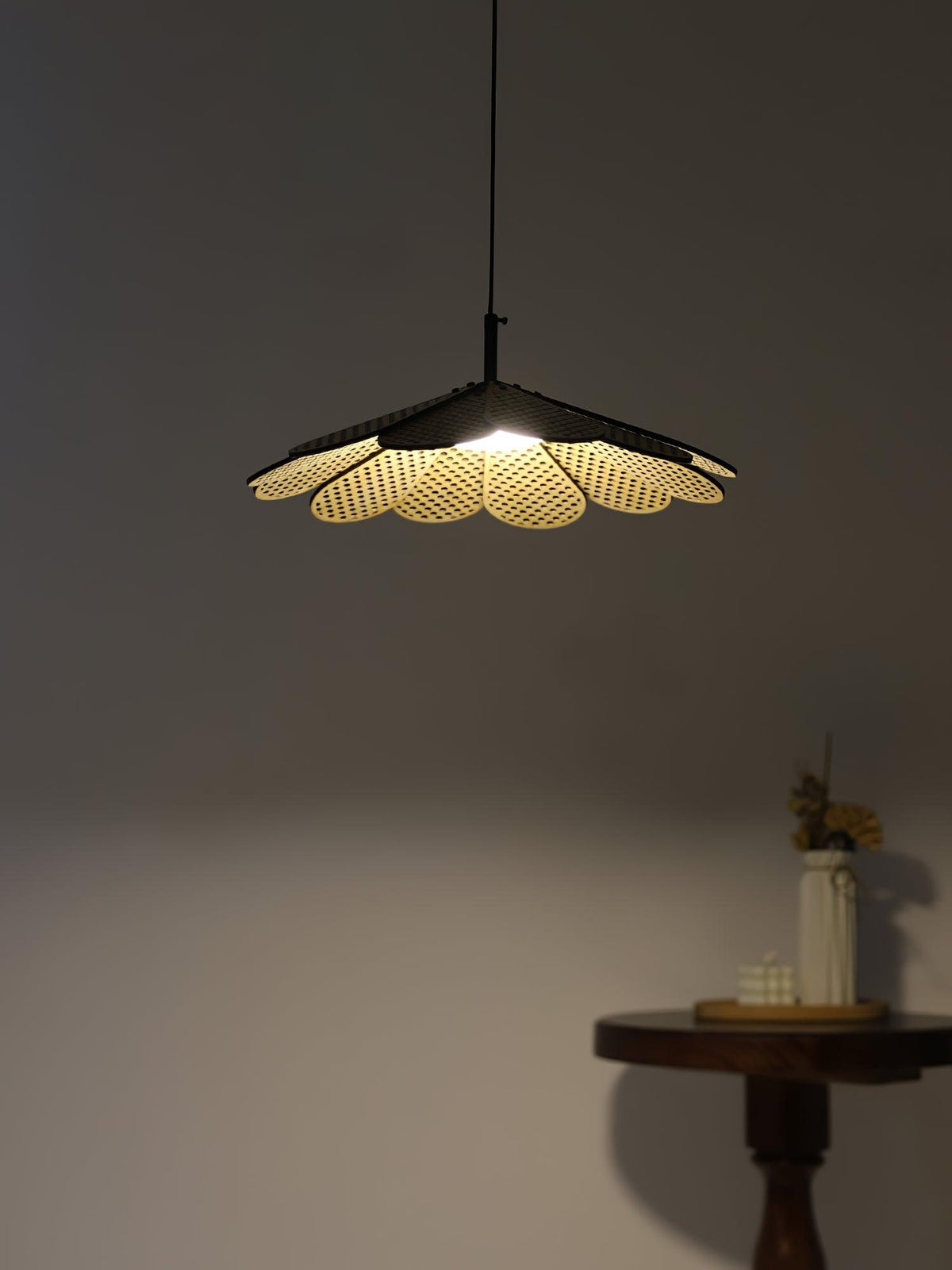Zevarus Pendelleuchte im nordischen Wabi-Sabi-Stil aus Holz