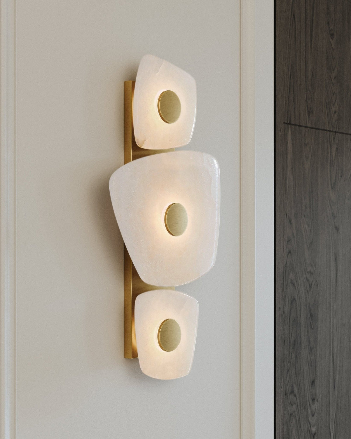 Fylsa asymmetrische Wandleuchte aus Alabaster