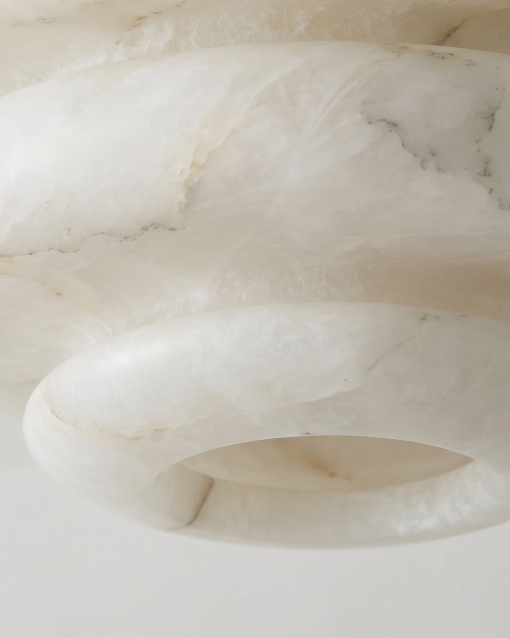 Nivueria flache Deckenleuchte aus Alabaster