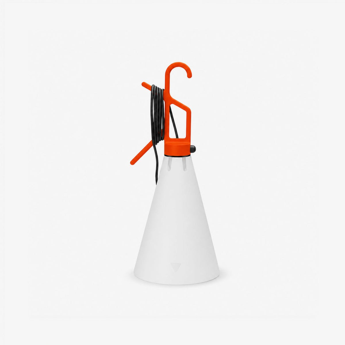 Hook Tischlampe mit Kegel