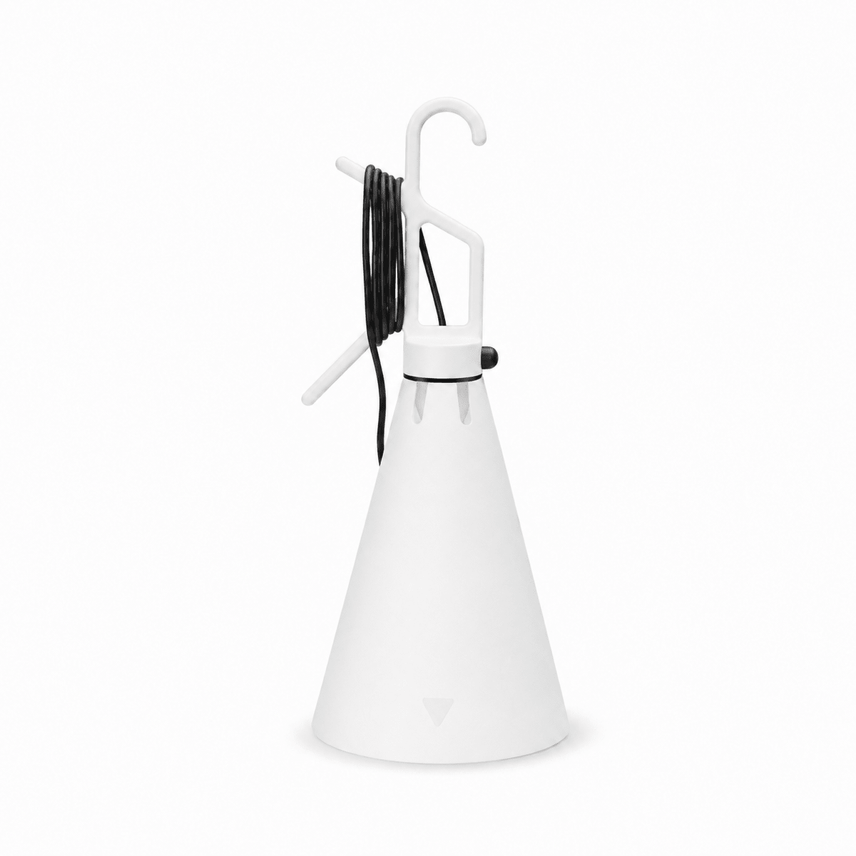 Hook Tischlampe mit Kegel
