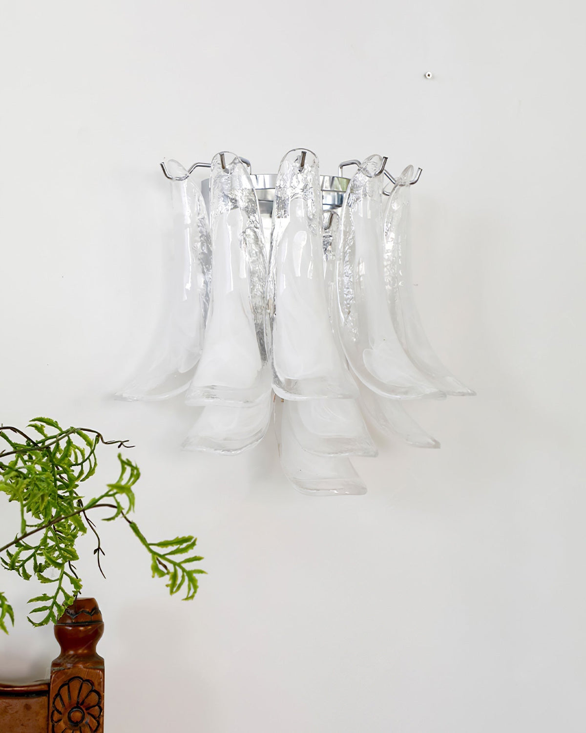 Celarelle Wandleuchte Petal Glas Hufeisenform Minimalistisch