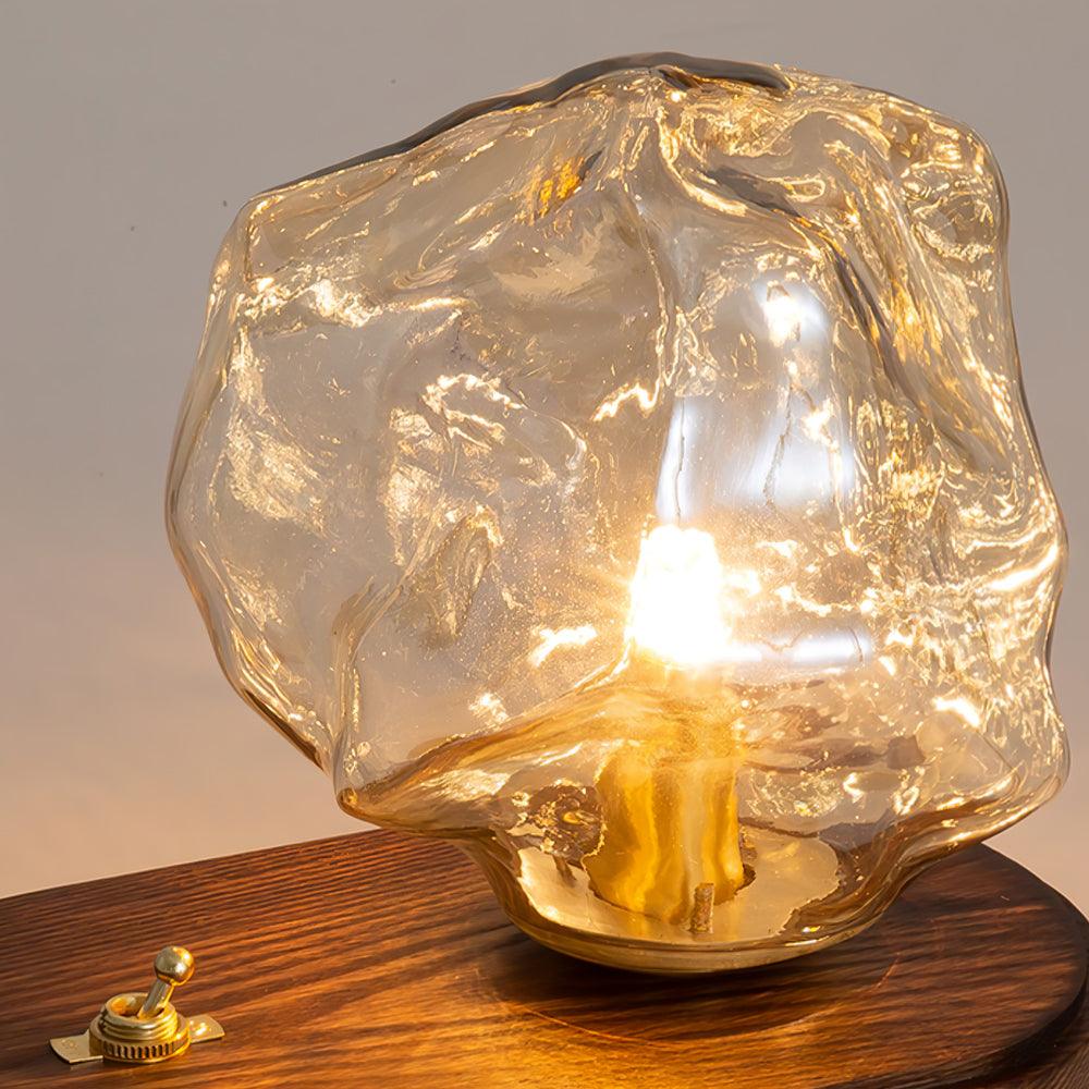 Maris Holzkunst-Tischleuchte