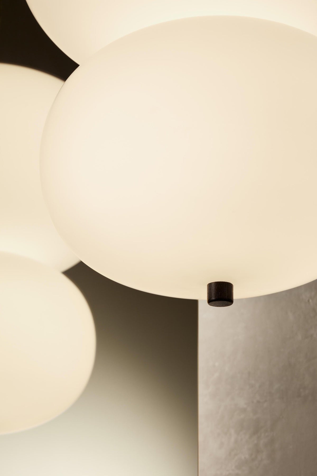 Duality Moderne Pendelleuchte aus Glas
