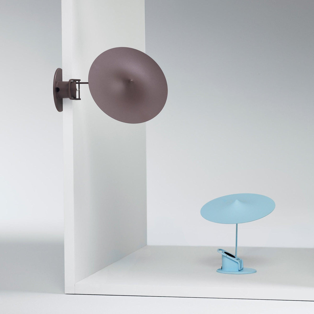 Lumoce futuristische Tischleuchte aus Aluminium