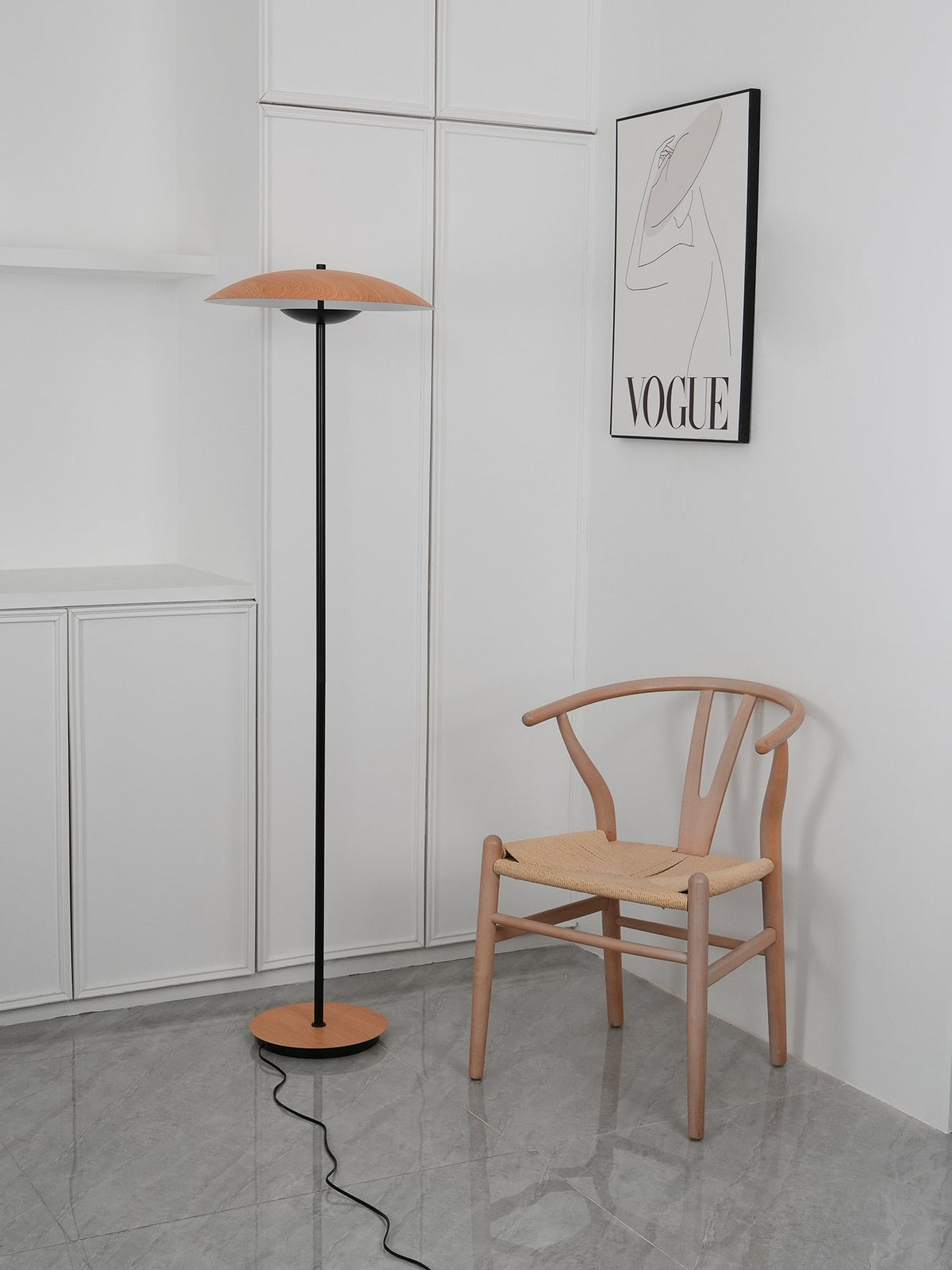 Ferinira Aluminium Minimalistische Stehleuchte