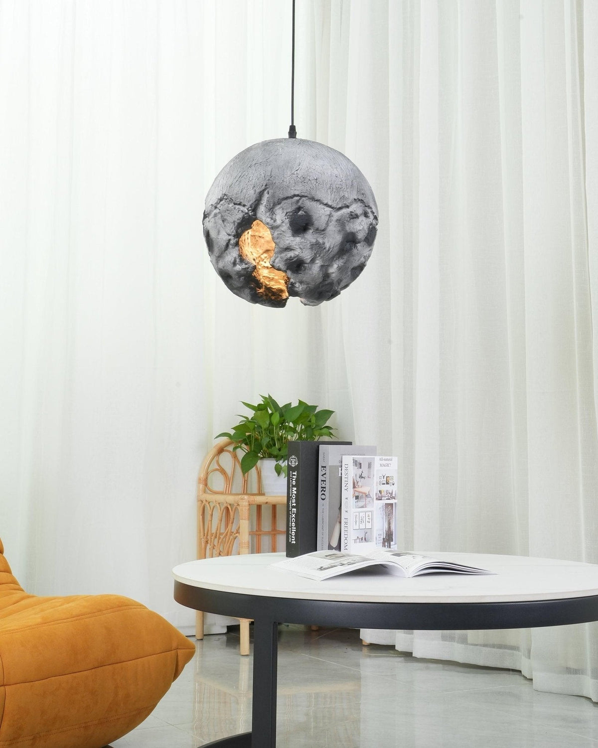Ilphaara Irregular Planet Kunststoff-Pendelleuchte